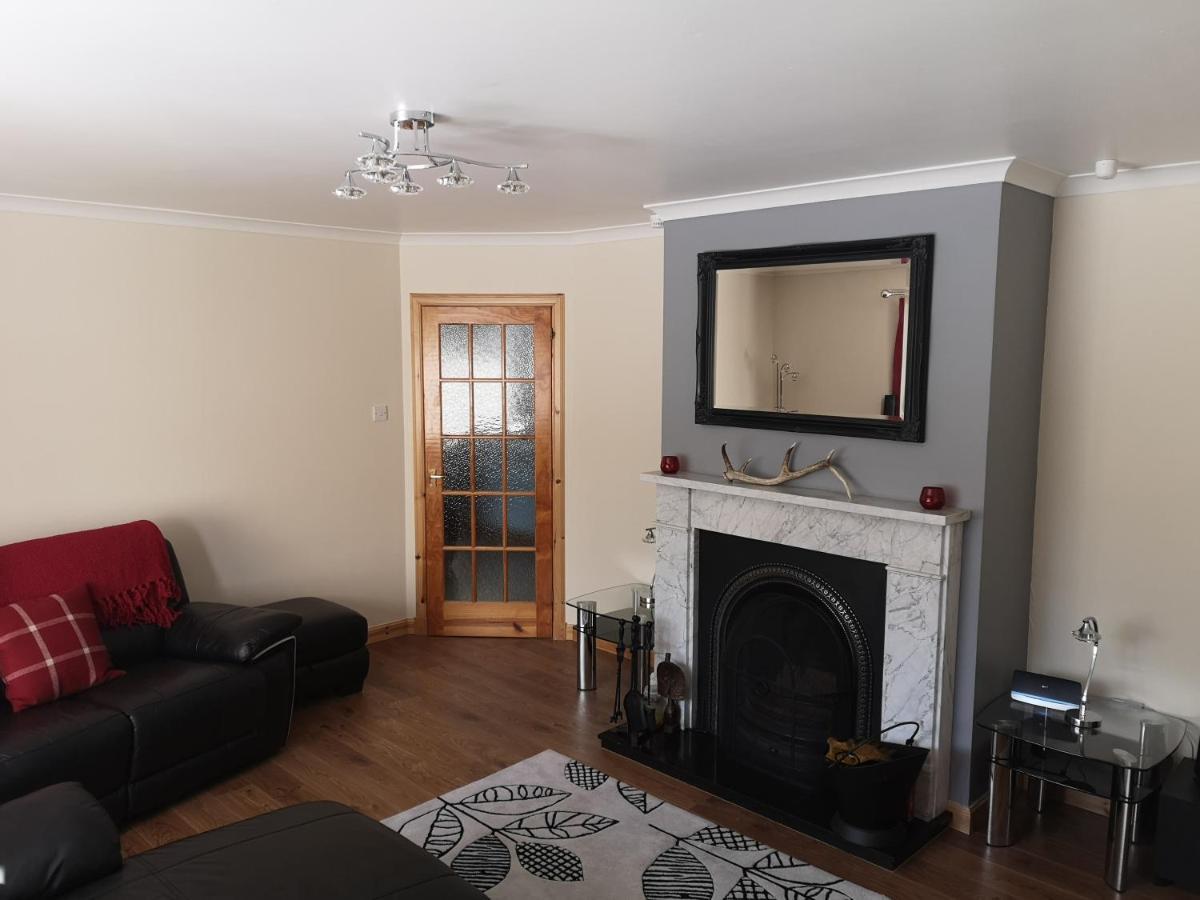 Large Private 3 Bed Bungalow Βίλα Stornoway  Εξωτερικό φωτογραφία