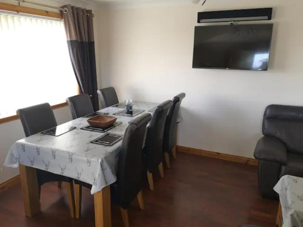 Large Private 3 Bed Bungalow Βίλα Stornoway  Εξωτερικό φωτογραφία